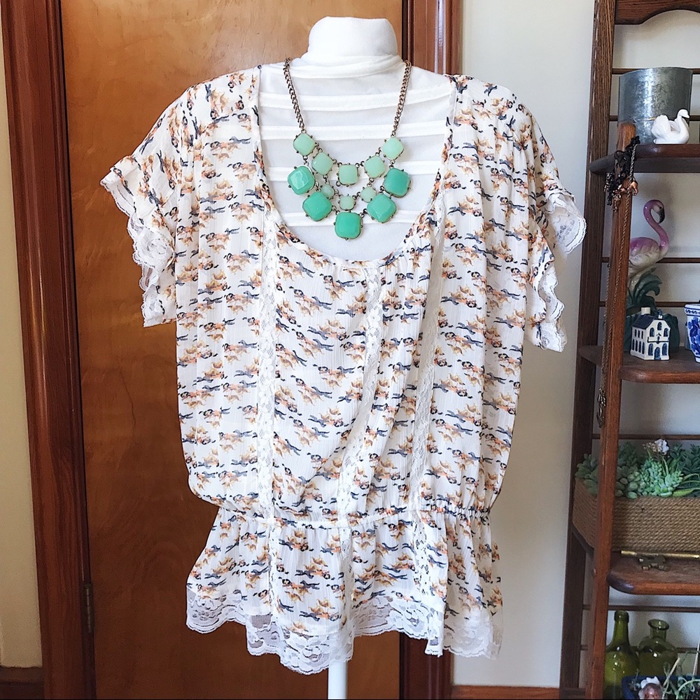 Princess Vera Wang graphic blouse